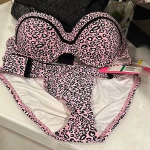 Betsy Johnson bikini